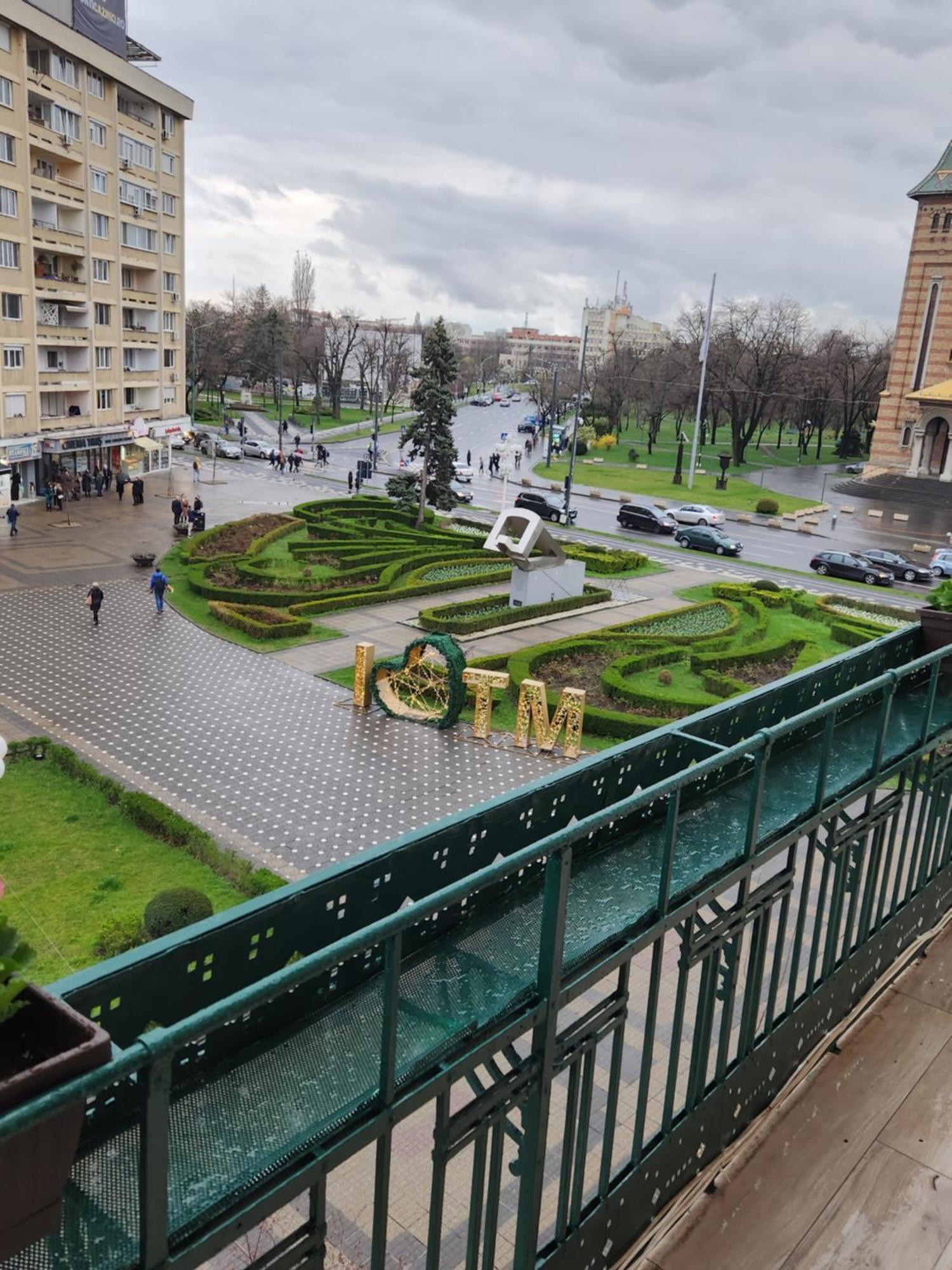 Ultra Panoramic Cu Balcon